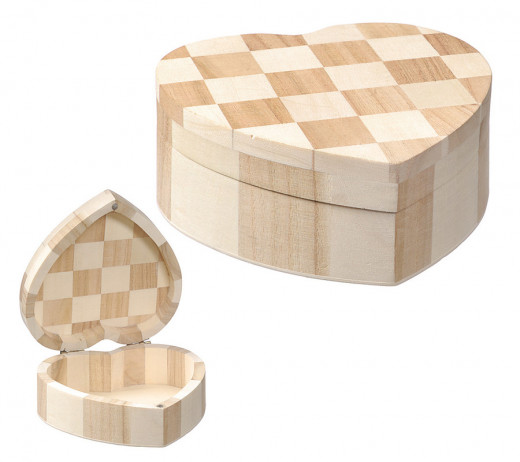 FSC Holzbox Herz mit Schachbrettmuster, natur