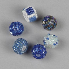 Perle mit Rocailles besetzt blau