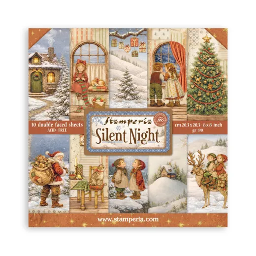 Verpackung des Stamperia 8x8 Paper Packs Silent Night mit 10 doppelseitig bedruckten Bogen, Motive: Mädchen am Fenster, Weihnachtsmann, Straßenlaterne mit Kindern und Weihnachtsbaum.