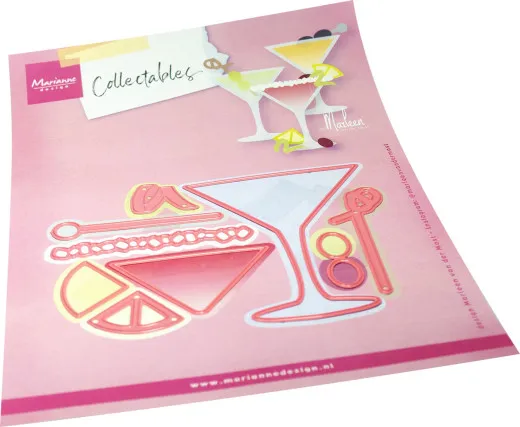 Verpackung mit Cocktail-Illustration und Stanzformen für Martiniglas, Schirmchen, Zitronenscheibe und Rührstab