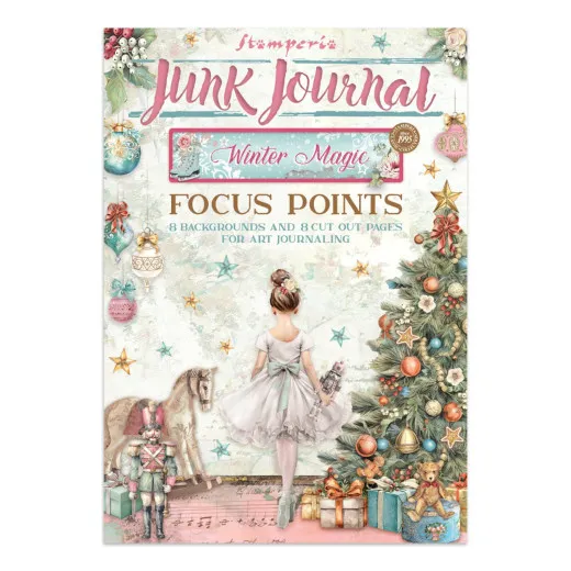 Verpackung des Stamperia Junk Journal Focus Points Winter Magic mit 8 Hintergrund- und 8 Motivseiten, Titelmotiv Ballerina vor Weihnachtsbaum mit Nussknacker und Schaukelpferd.