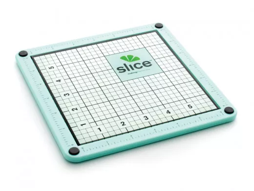 Slice hands free mat