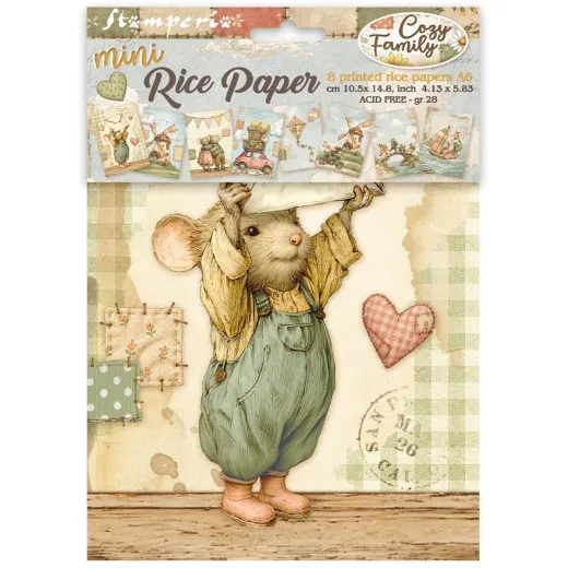 Stamperia A6 Mini Rice Paper Cozy Family mit Produktverpackung und süßem Mäusemotiv in grünem Anzug mit Schirm