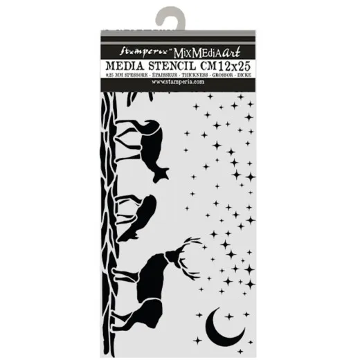 Stamperia MixMediaArt Schablone 12x25 cm mit Rentier- und Eulensilhouetten vor Sternenhimmel und Mond.
