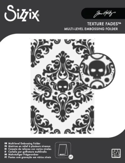 Verpackungsfoto des Multi-Level Embossing Folders mit Damastmuster und zentralem Totenkopf, inkl. Detailausschnitt.