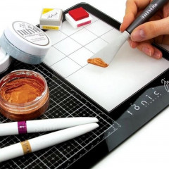 Tonic Studios Tools - Travel Glass Media Mat