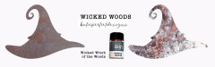 Werbegrafik zur Kollektion Wicked Woods von Katie Pertiet mit zwei strukturierten Hexenhut-Silhouetten und dem Fläschchen Magical Shaker in der Mitte.