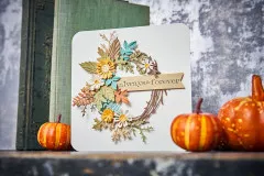 Thinlits Die by Tim Holtz - Vault Foliage Wreath