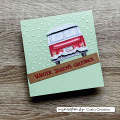 Mintgrüne Karte mit gestempeltem roten Bus von hinten im Schnee und Schriftzug Winter Season's Greetings
