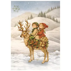 Zwei Elfenkinder reiten mit Geschenken auf einem Hirsch durch verschneite Hügel.