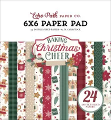Verpackungsvorderseite des Echo Park 6x6 Paper Pads „Baking Christmas Cheer” mit gestapelten Musterpapieren in Lebkuchen- und Backmotiven