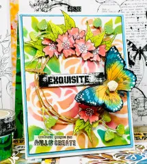 Karte mit buntem Schmetterling, rosa Blüten und der Knospenzweig-Stanzform als Kranz, Wortsticker „Exquisite"