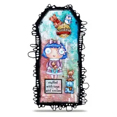Beispielkarte im Zackenrahmen mit lila gekleideter Mädchenfigur, Kuscheltieren und Logo 'North Pole Toy Company'.
