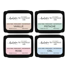 Vier Mini-Stempelkissen in den Farben Vanille, Pistazie, Rosé und Himmelblau.