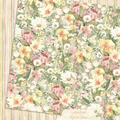 Little One Designpapier mit üppigem Blütenmuster: Gänseblümchen, Pfingstrosen, Ranunkeln in Rosa, Weiß, Gelb auf grünem Untergrund