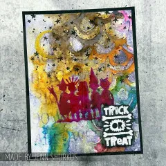 Bunte Mixed-Media Karte mit magischem Himmel und Halloween Stempelmotiven