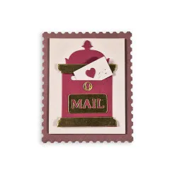 Fertig gestanzte Briefkasten-Karte mit Brief und Herz aus der Stamperia Stanzschablone 'Christmas Message'.
