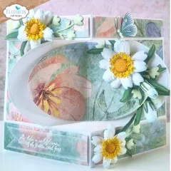 Mehrteilige Klappkarte mit weißen Gänseblümchen, Schmetterling und Textausschnitt „Be like a wildflower, beautiful, fierce, and free“.
