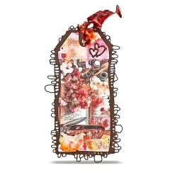 Anhänger mit rotem Federschmuck, Herzchen-Prägung und dem Kirschblüten-Motiv, unten Schriftzug „Art”