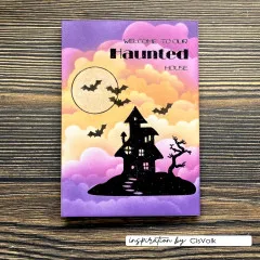 Violett-orange Aquarellkarte „Welcome to our Haunted House" mit Spukhaus-Silhouette und fliegenden Fledermäusen.