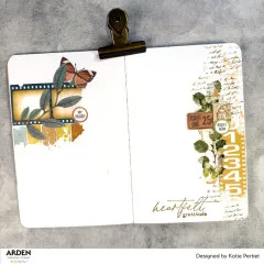 Gestaltete Journal-Seite mit Stempelabdrücken aus dem Ledger Notes Set von Katie Pertiet, verziert mit Schmetterlingen und Text