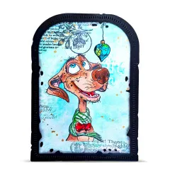 Türkise Mixed-Media-Karte mit Hund im Schal und hängender Weihnachtskugel