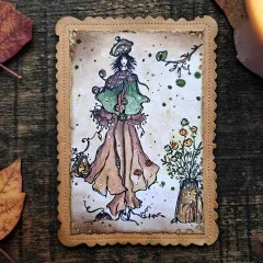 Karte im Briefmarkenrahmen mit Dame in Grün und Braun und Vase mit Blüten