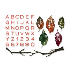Aus Papier gestanzte, kolorierte Herbstblätter in Rot, Orange und Grün mit passenden Astzweigen und Alphabet-Buchstaben