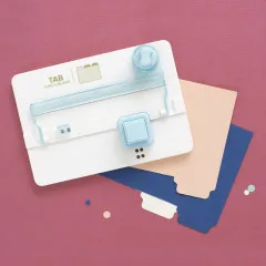 Tab Punch Board mit Planer und farbigen Registerreitern in verschiedenen Farben