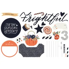 Alle Halloween-Stanzteile der Page Pieces „Frightful Fun" einzeln freigestellt: Schriftzug „Frightful", Geist, Kürbis mit Blumen, Totenkopf, Süßigkeiten und Sprüche.