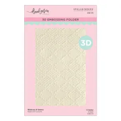 Verpackungsvorderseite mit geprägtem Rautenmuster aus Schleifen, Punkten und Nahtstrukturen in Cremeweiß, Ribbons & Seams
