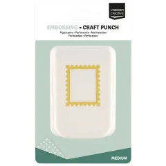 Verpackung des Vaessen Creative Embossing Craft Punch Motivstanzers Briefmarke Medium auf grünem Hintergrund
