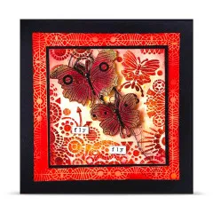 Quadratische Karte in Rot und Schwarz mit Schmetterlings-Motiven