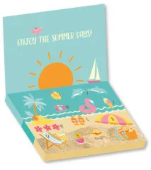 Geöffneter Koffer mit zwölf nummerierten Strandmotiven und dem Schriftzug Enjoy the Summer Days