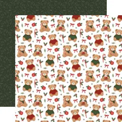 Waldgrünes Nadelbaum-Muster Papier links, rechts weiße Fläche mit Teddybären in roten und grünen Pullovern, Zuckerstangen und roten Blüten