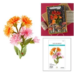 Collage aus Blüten, fertiger Karte und Verpackung.