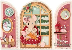 Klappkarte mit Bogenfenster, strickender Maus im Sessel, Wollkorb, Schneemann-Rahmen und Merry Christmas
